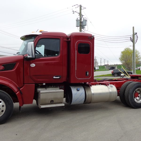 Peterbilt 567 automatic