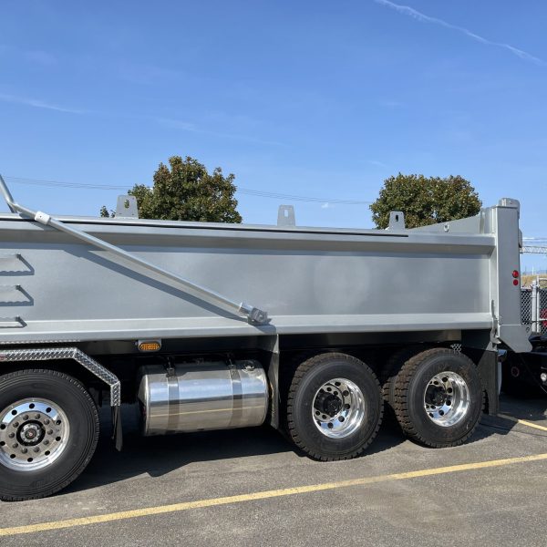 Peterbilt 567 camion pour benne 12 roues