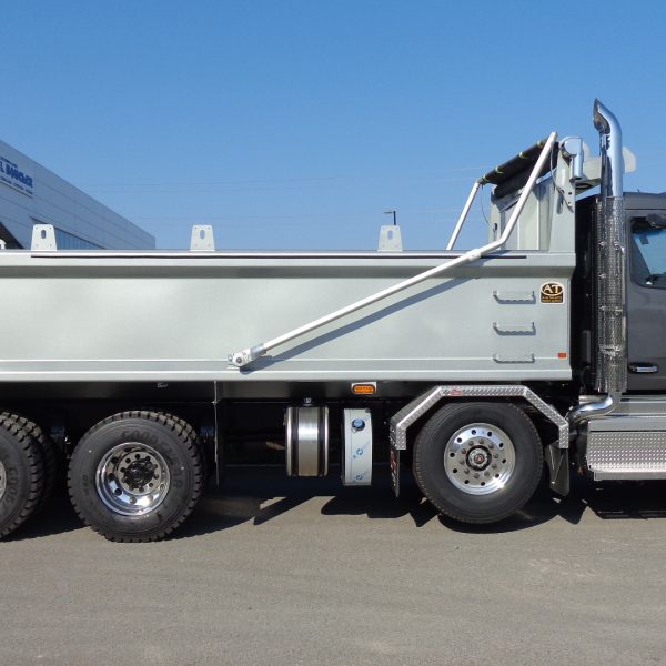 Peterbilt 567 camion pour benne 12 roues