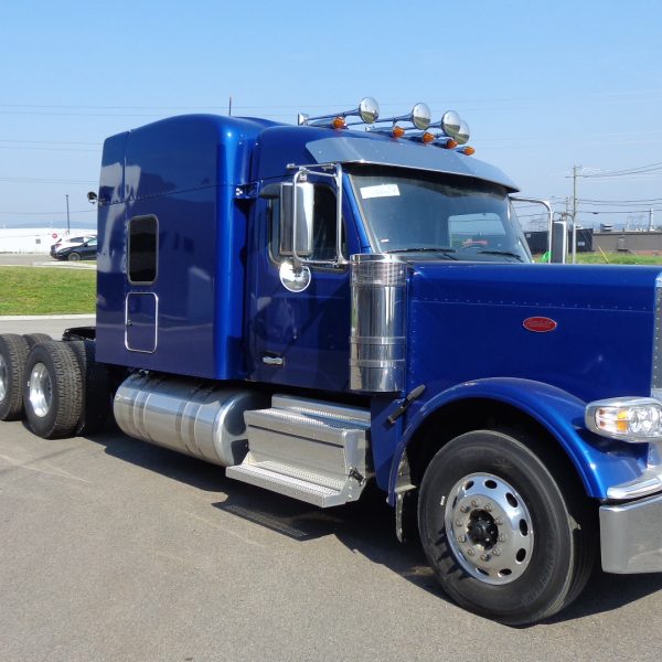 Peterbilt 589 2025