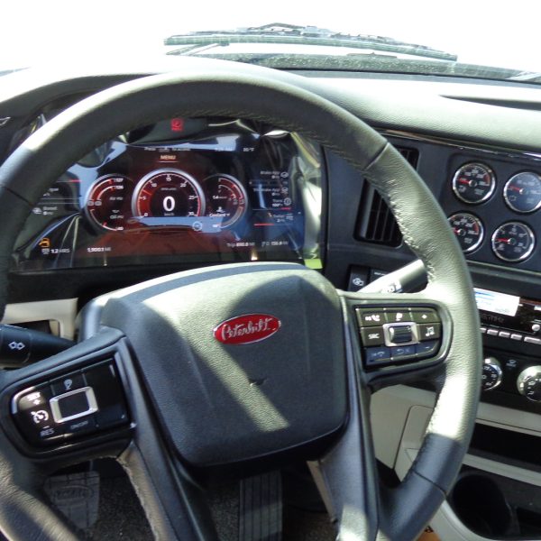 Peterbilt 589 Fardier 2025 truck