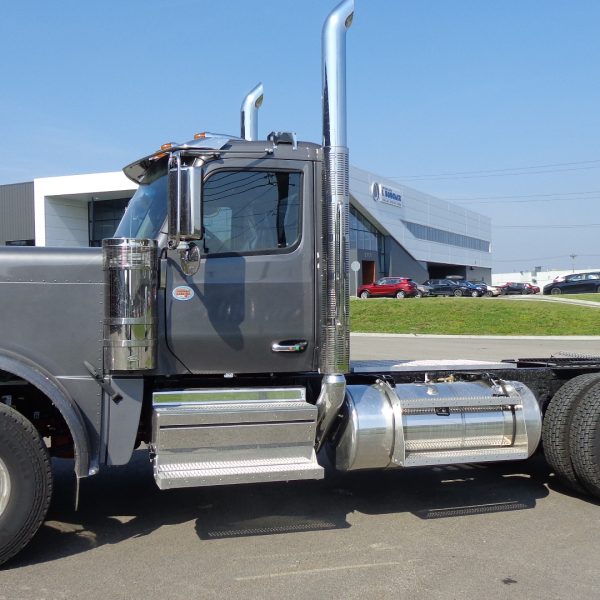 Peterbilt 589 Fardier 2025 truck
