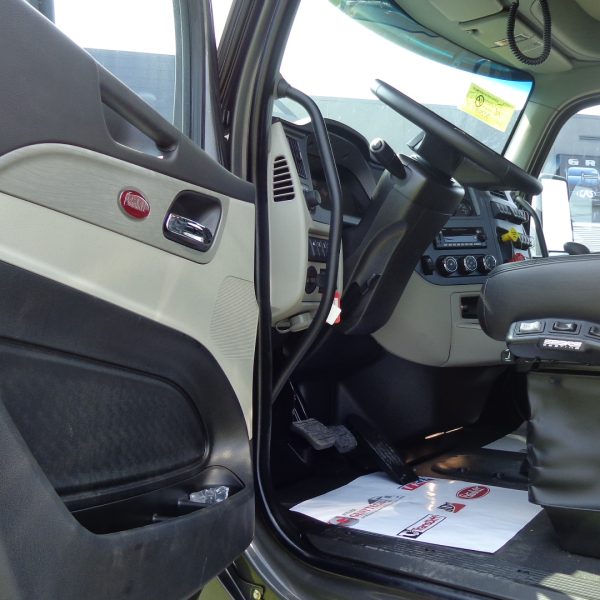 2025 Peterbilt 567 16 x 46,000 lbs FULL LOCK