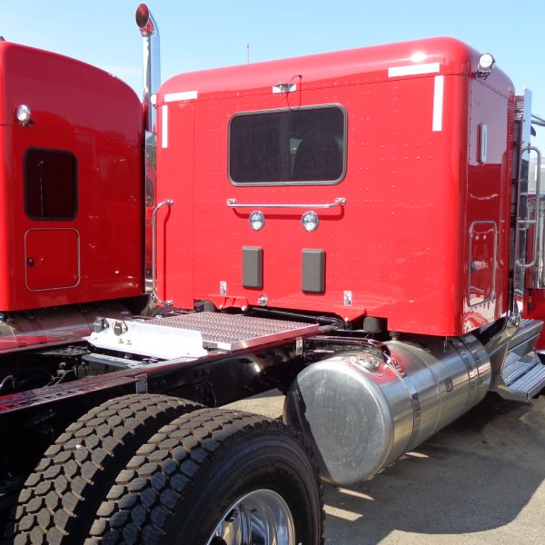 2025 Peterbilt 589