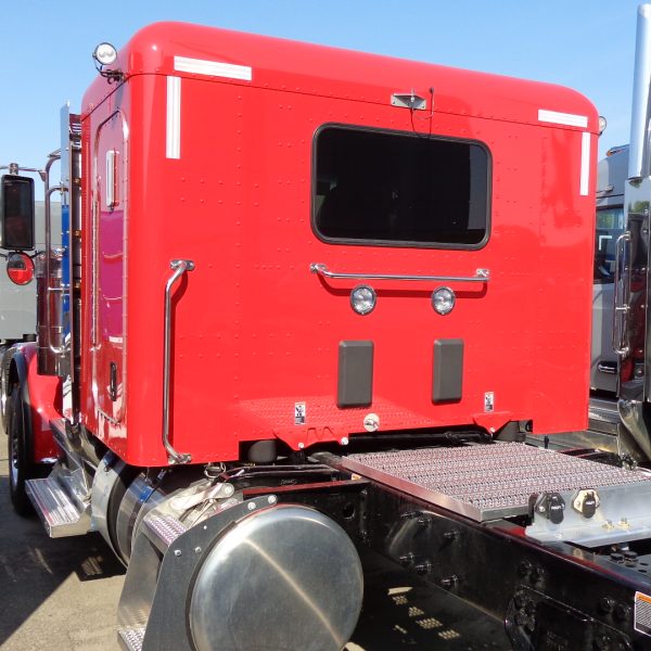 2025 Peterbilt 589