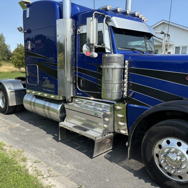 2022 Peterbilt 389 BAS MILLAGE, TRÈS PROPRE