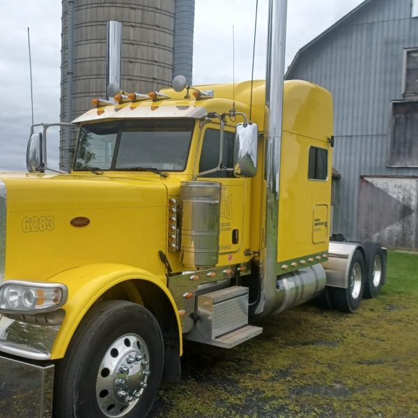 2021 PETERBILT 389