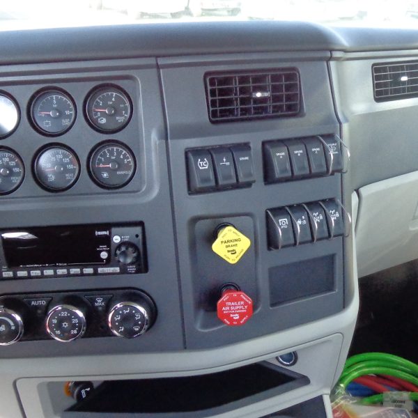 2025 Peterbilt 567