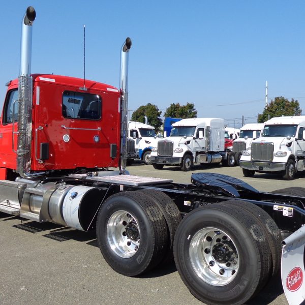 2025 Peterbilt 567