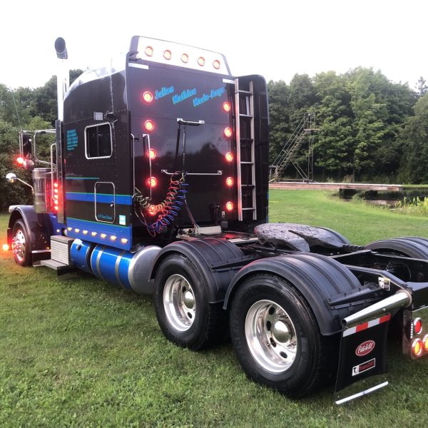 2020 Peterbilt 389 UN SEUL PROPRIO