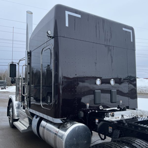 2025 Peterbilt 589 LÉGENDAIRE 46 000 LBS
