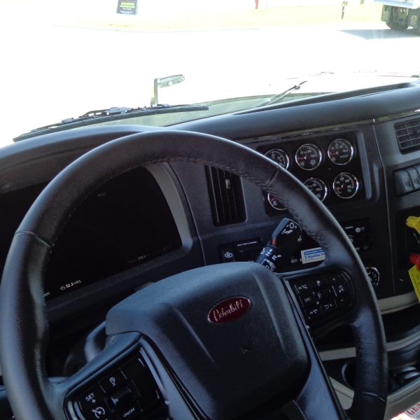 2026 Peterbilt 579 VERY COMPETITIVE PRICE, 3 AVAILABLE
