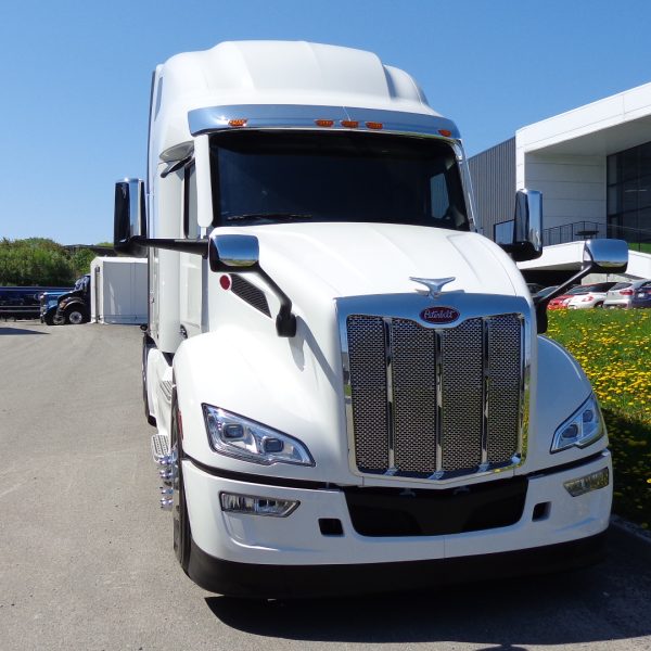 2026 Peterbilt 579 VERY COMPETITIVE PRICE, 3 AVAILABLE