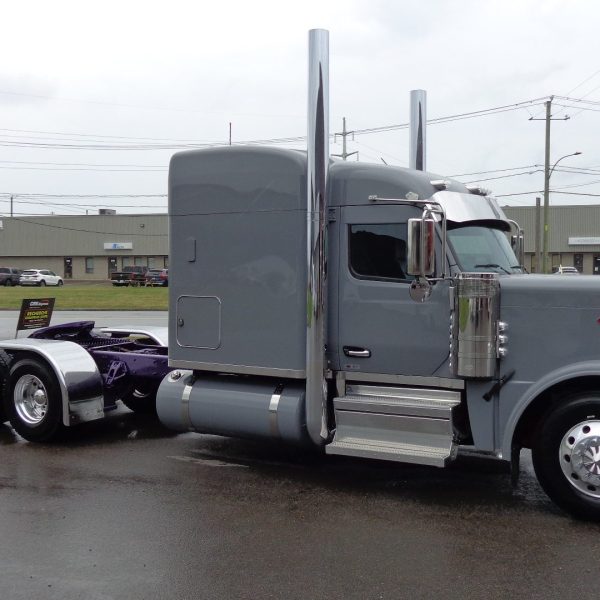 2025 Peterbilt 589 super 40, trans, automatique 18 vitesses