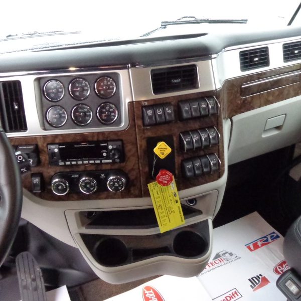 2025 Peterbilt 589 super 40, trans, automatique 18 vitesses