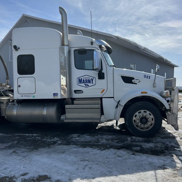Peterbilt 567 2018 (capot 121")
