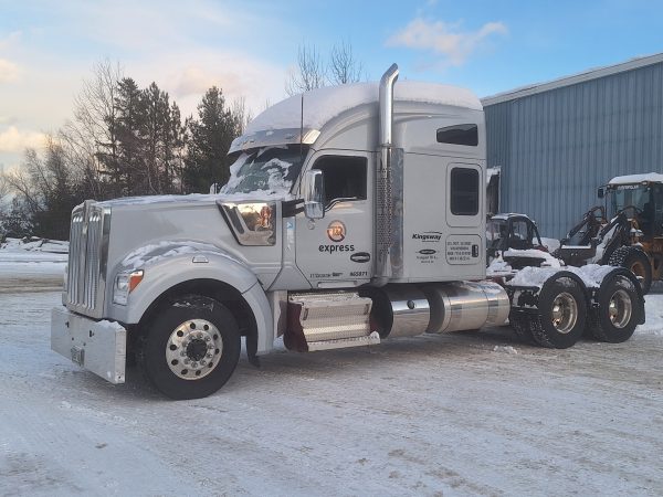 Kenworth W990 2022