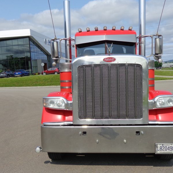 Peterbilt 389 2021
