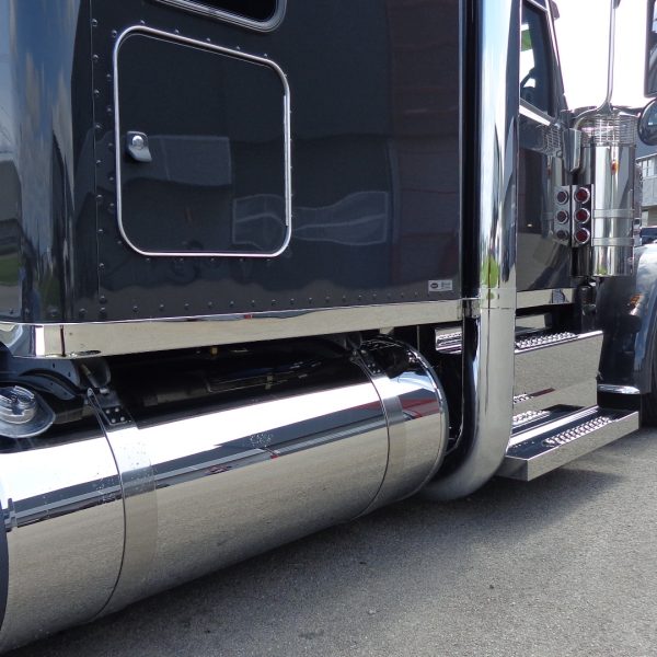 Peterbilt 589-6