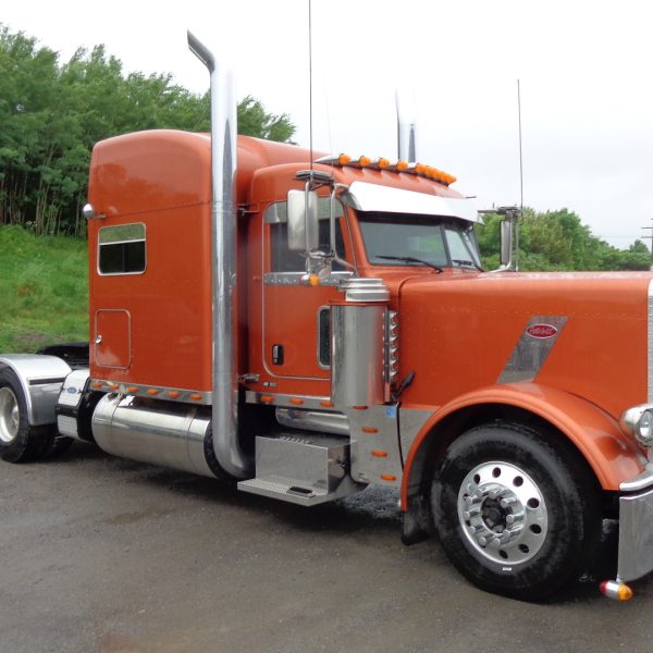 Peterbilt 389 2020