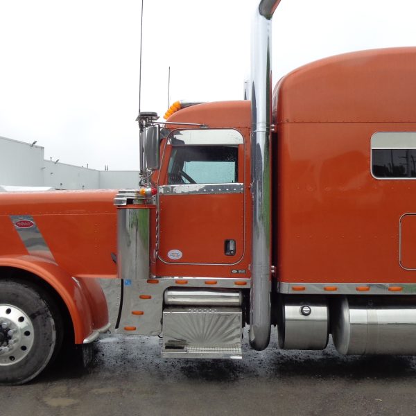 Peterbilt 389 2020