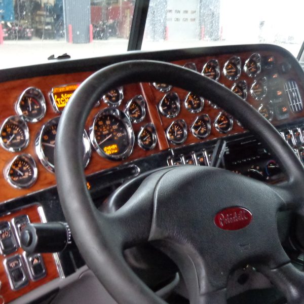 Peterbilt 389 2020