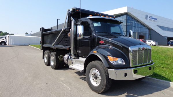 2026 Peterbilt 548 Truck