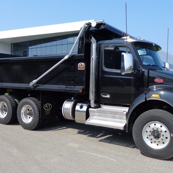 2026 Peterbilt 548 Truck