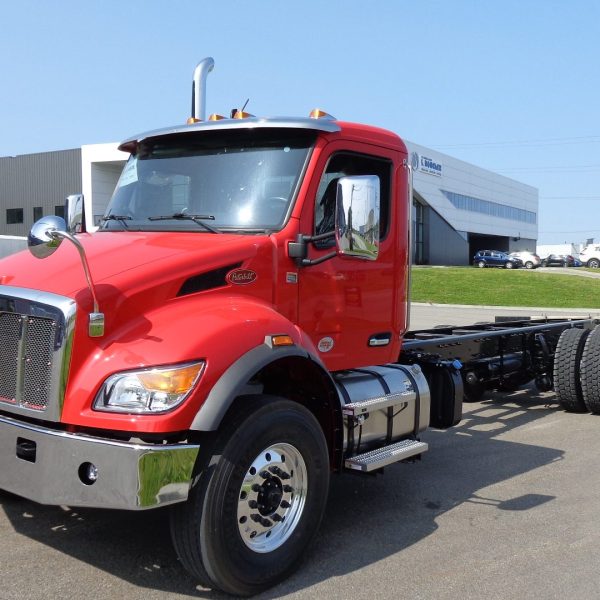 2026 Peterbilt 548 - Rouge Viper