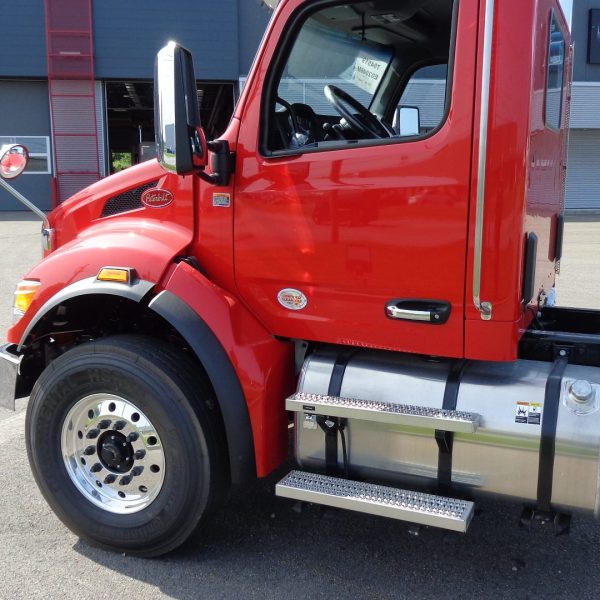 2026 Peterbilt 548 - Rouge Viper