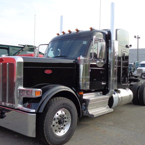 2026 Peterbilt 589