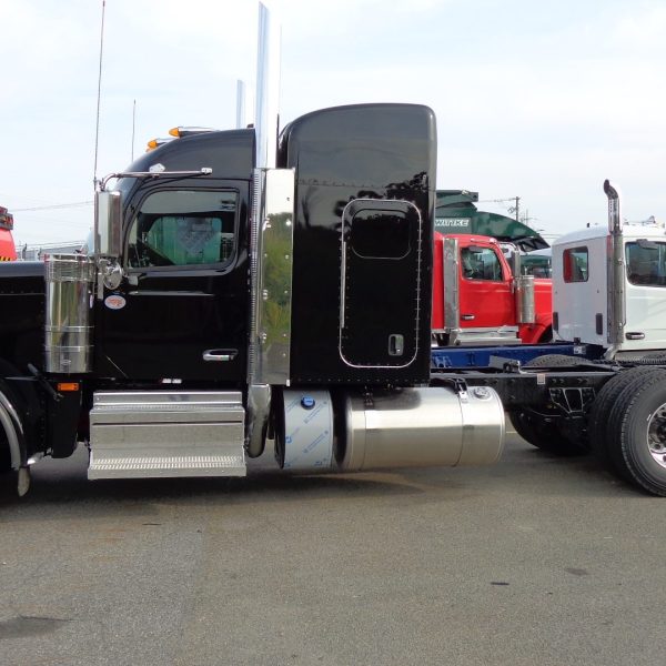 2026 Peterbilt 589