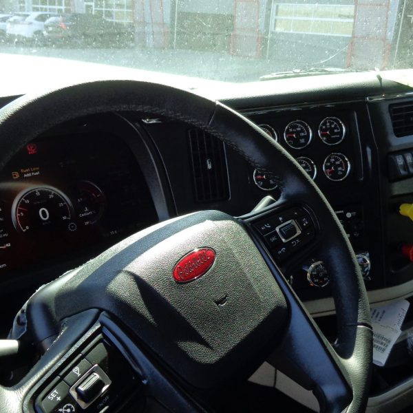 2026 Peterbilt 589 - Blanc