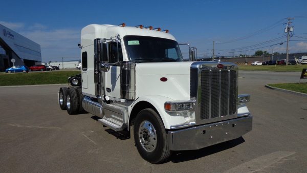 2026 Peterbilt 589 - Blanc