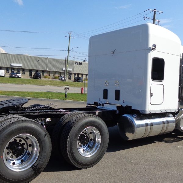 2026 Peterbilt 589 - Blanc