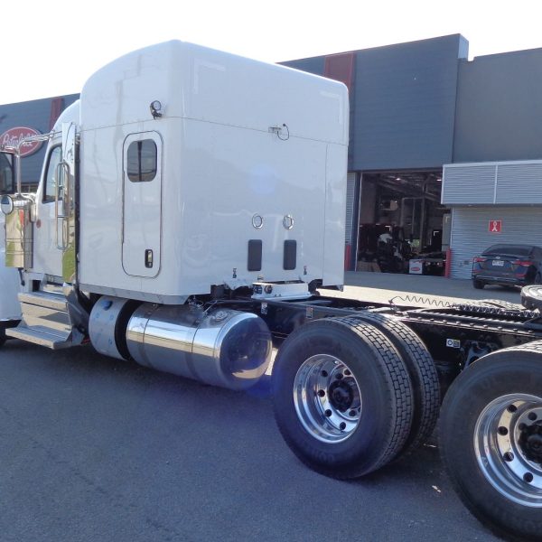 2026 Peterbilt 589 - Blanc