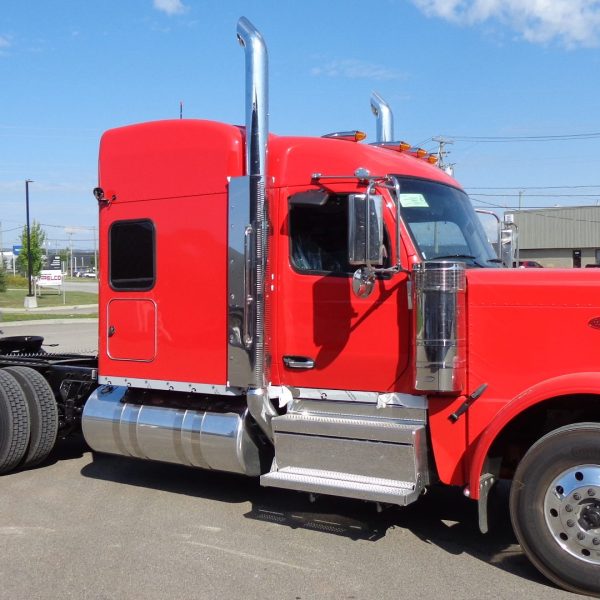 2026 Peterbilt 589 - Rouge Viper