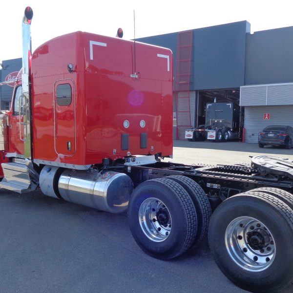 2026 Peterbilt 589 - Rouge Viper