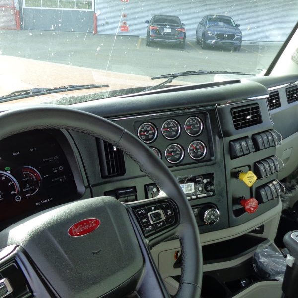 2026 Peterbilt 589