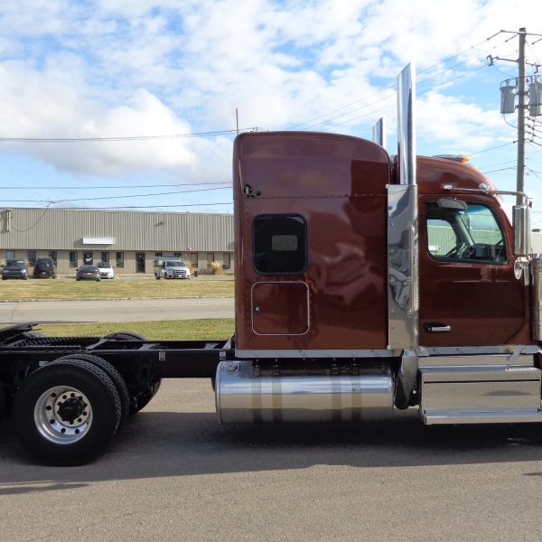 2026 Peterbilt 589