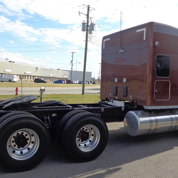 2026 Peterbilt 589
