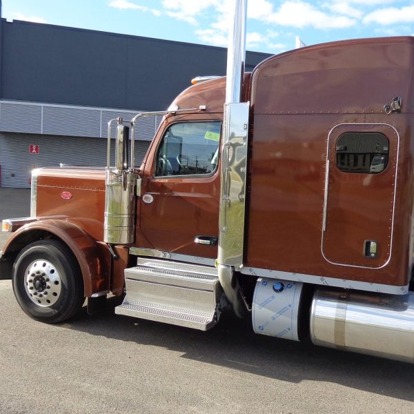 2026 Peterbilt 589