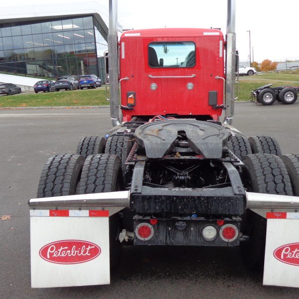 2026 Peterbilt 589 – Camion fardier Day Cab