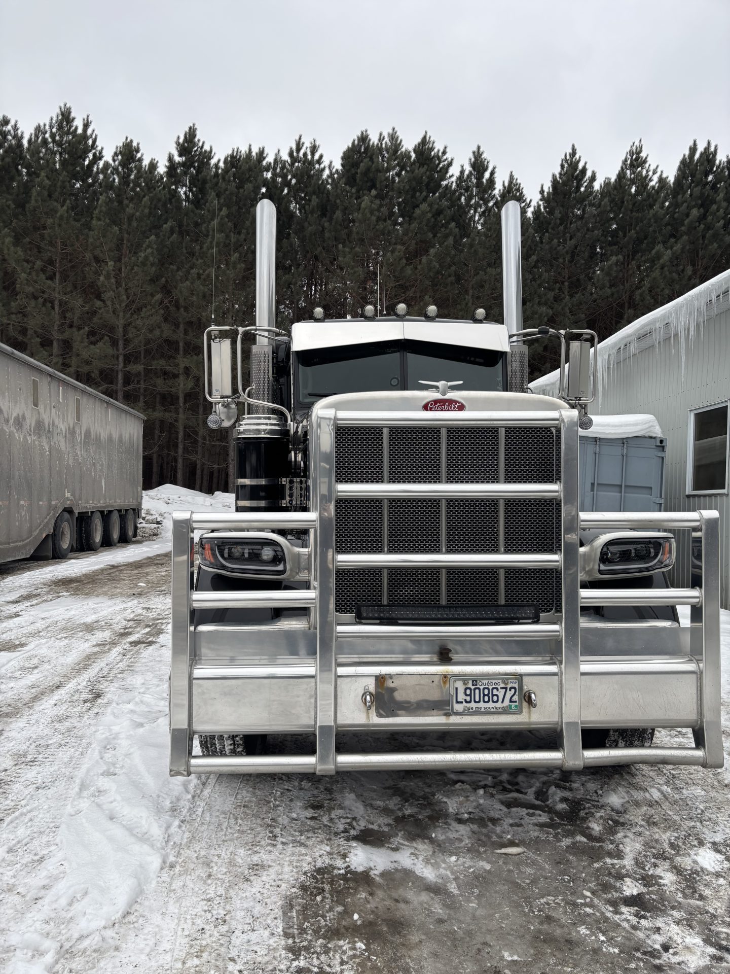 2022 Peterbilt 389 14,6 x 46.000 lbs FULL LOCK