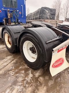 Peterbilt 389 2020 capot 123''
