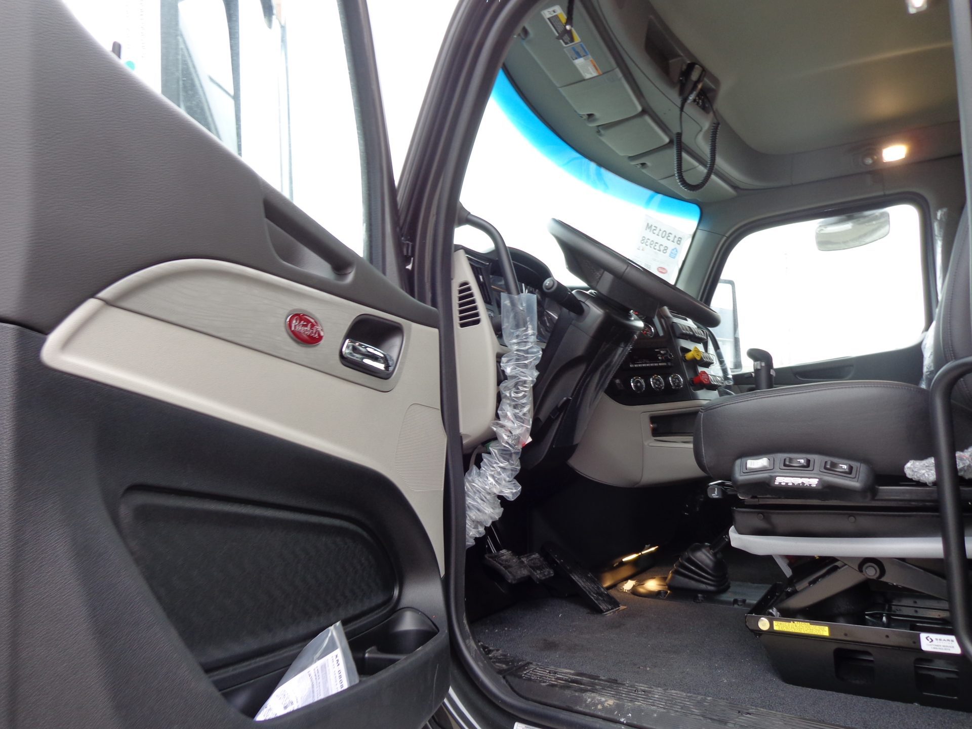 2027 Peterbilt 589 14,6 x 46.000 lbs 72 FT