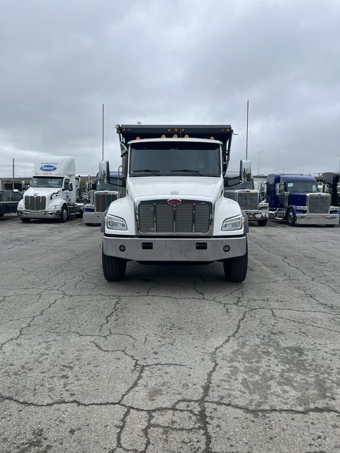 2027 Peterbilt 548 – White